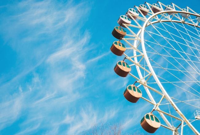 summer blue sky ferris wheel summer marketing ideas